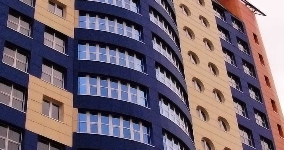 Фиброцементные фасадные плиты – привлекательная защита здания
