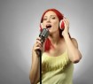 Вокал после 30: как научиться петь естественно и уверенно